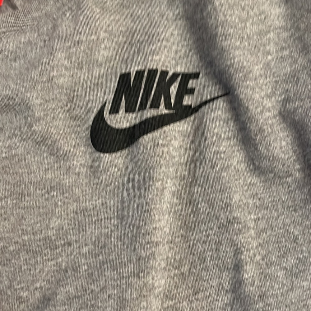 Nike, grey, baseball style 3/4 quarter sleeves - Picture 2 of 4